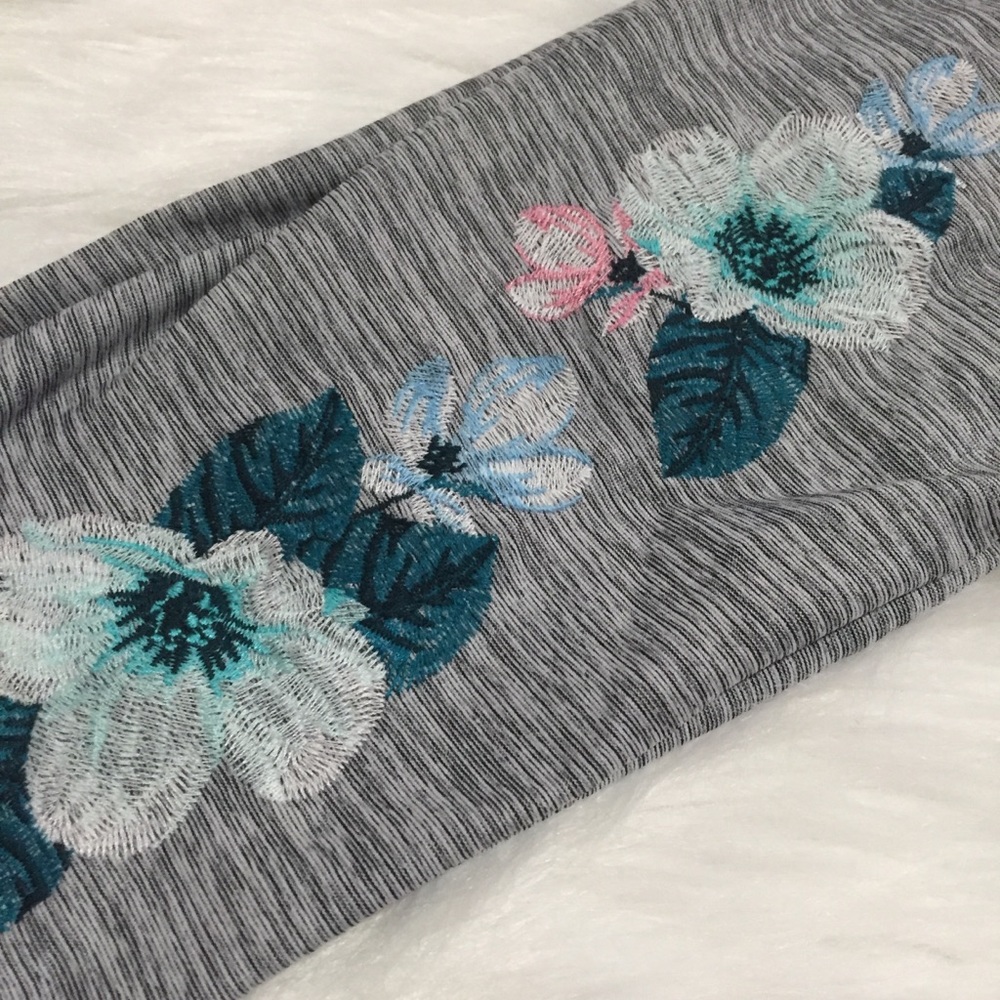 NWT. HIGH WAIST LEGGINGS LARGE - Picture 4 of 6